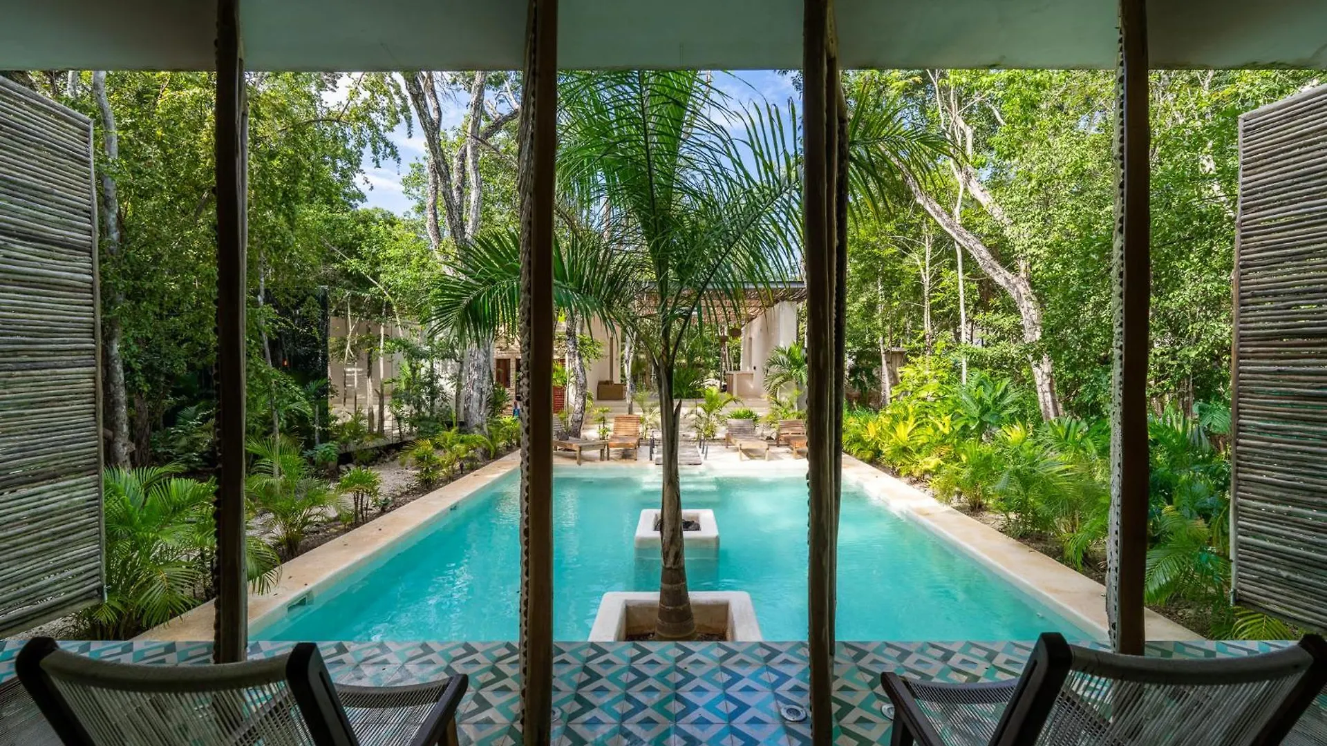 Jungle Reflection Loft Beach Club Tulum